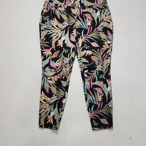 Terra & Sky Women's Size 1X 16-18W Black Floral Print Cropped Pants Comfort